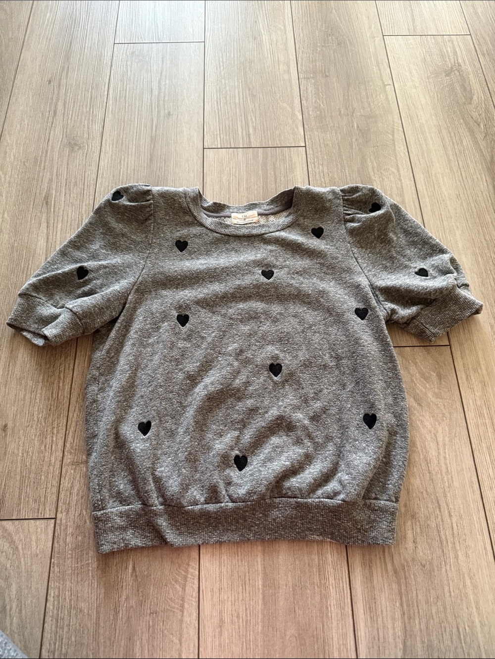 T. La Anthropologie Gray Puff Short Sleeve Black Hearts Sweatshirt Small